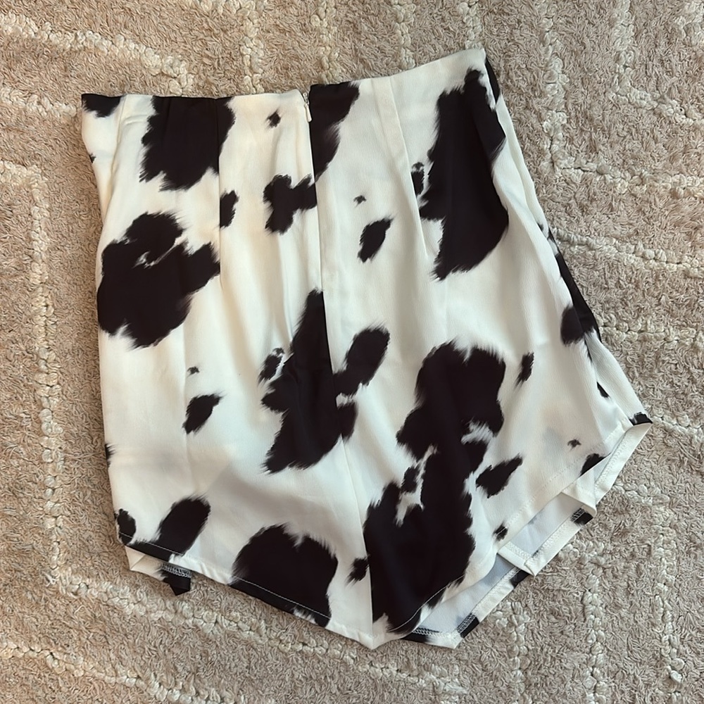 asos luxe cow print mini skirt - Picture 2 of 6